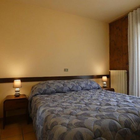 Dimora Fresilia Casa Vacanze Opi Exteriér fotografie