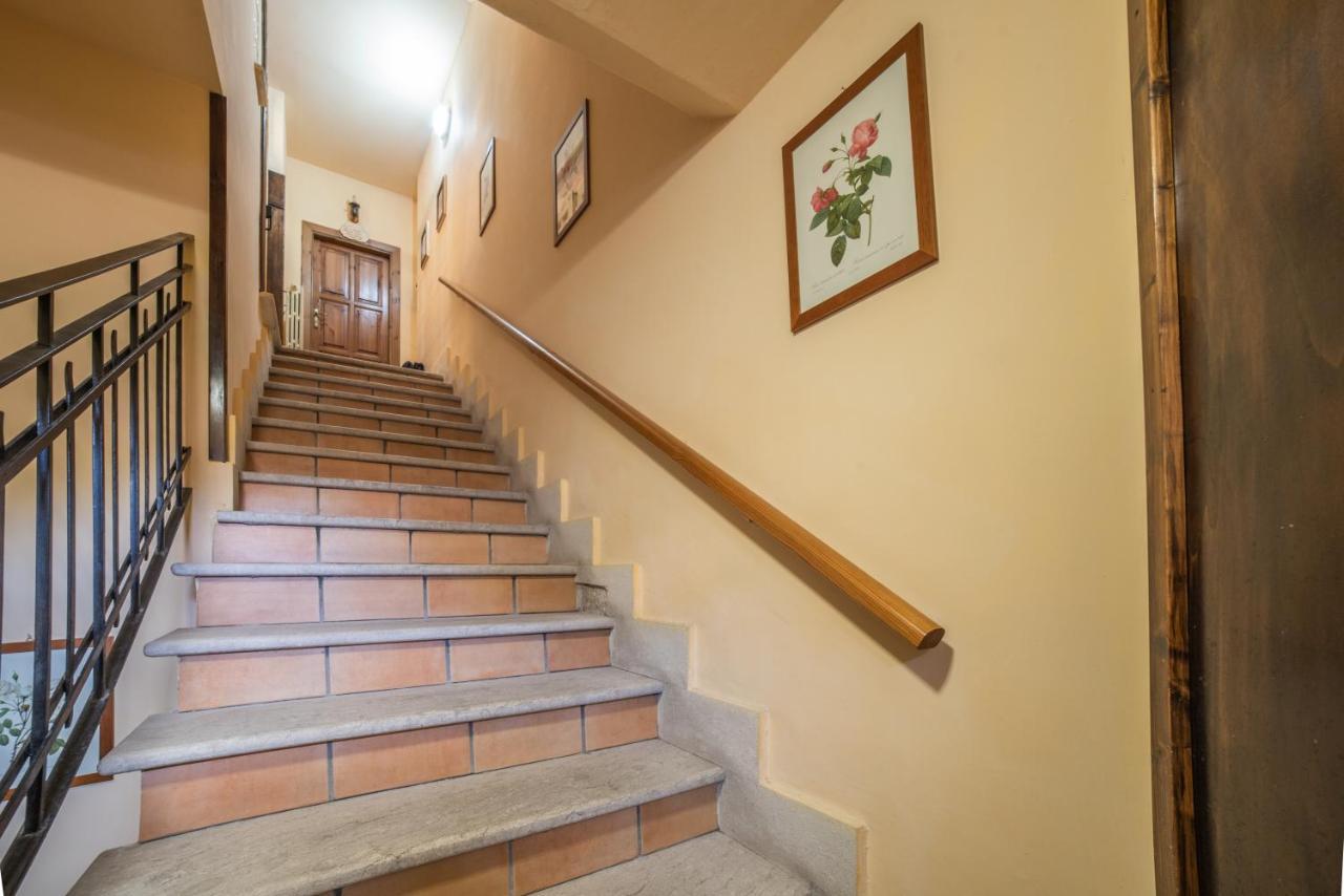 Dimora Fresilia Casa Vacanze Opi Exteriér fotografie