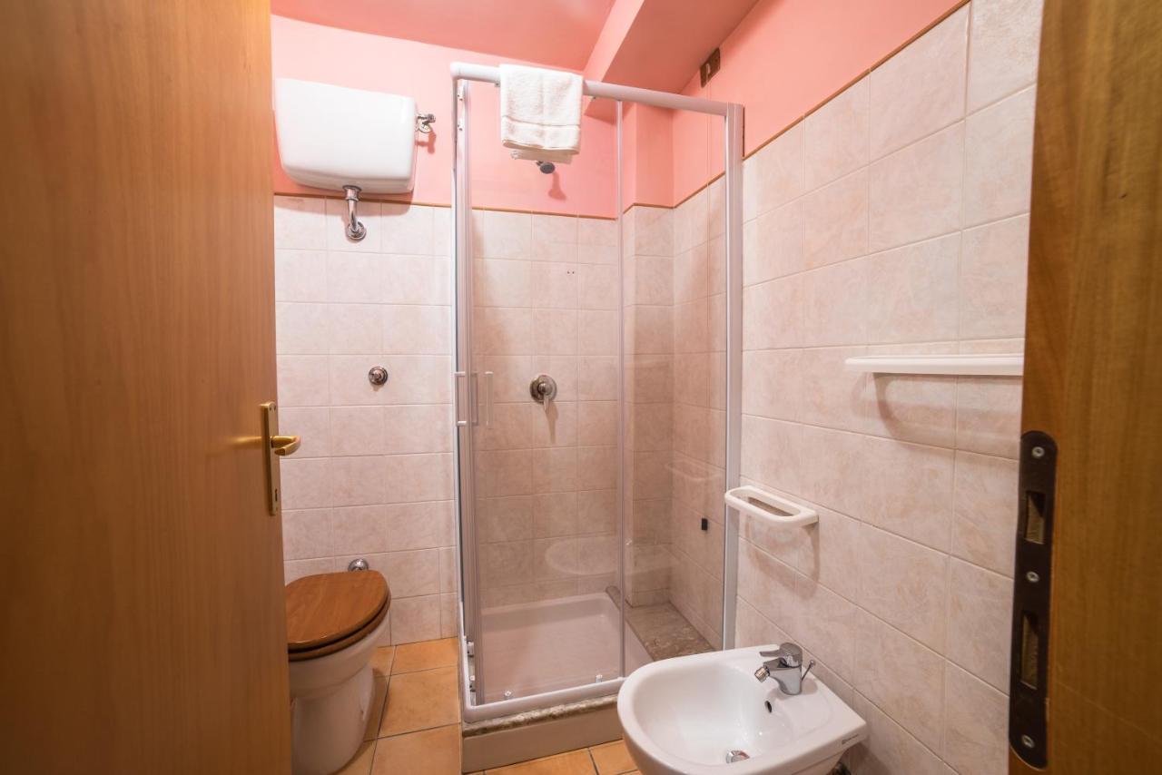 Dimora Fresilia Casa Vacanze Opi Exteriér fotografie